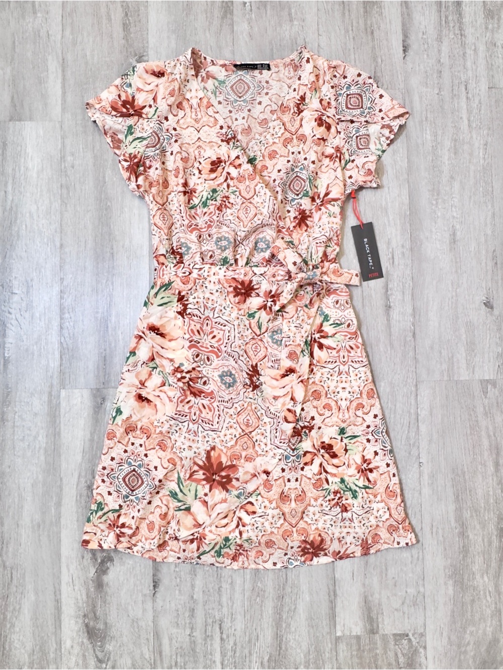 Peach Floral Short Sleeve Wrap Mini Summer Dress XS NWT